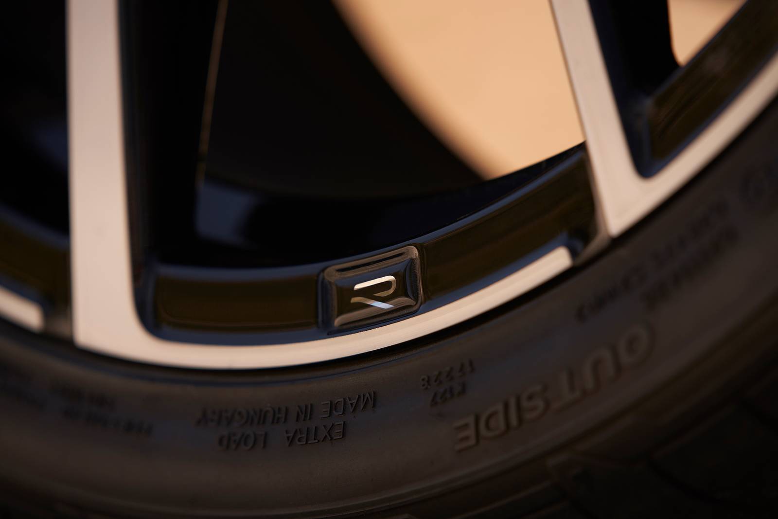 2022 Volkswagen Golf exterior EDETAIL