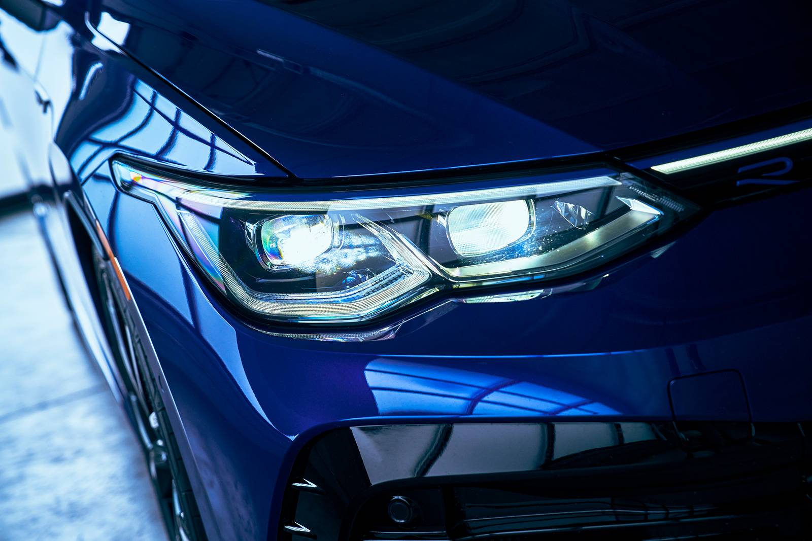 2023 Volkswagen Golf R — OEM photo 2