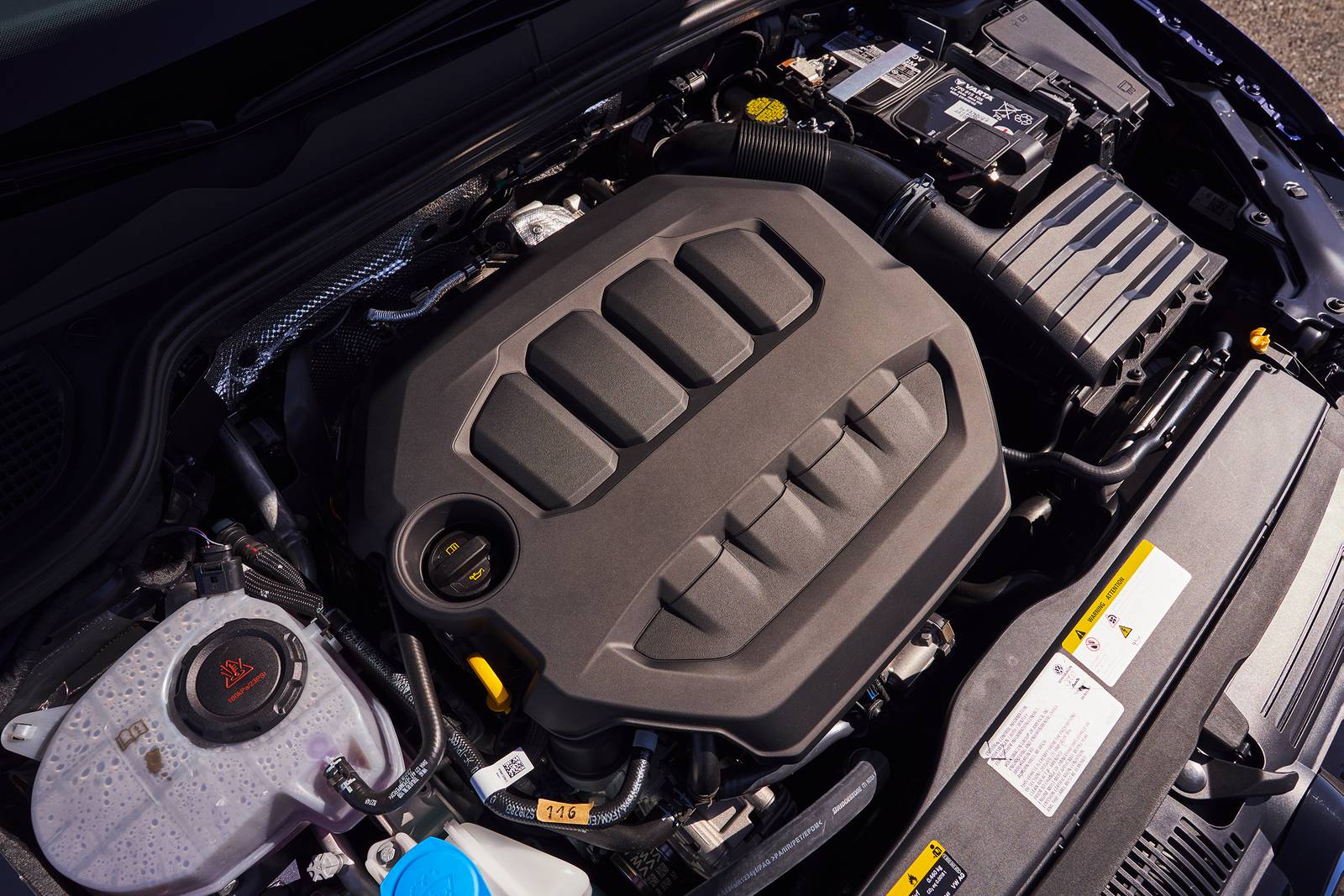 2023 Volkswagen Golf R exterior E