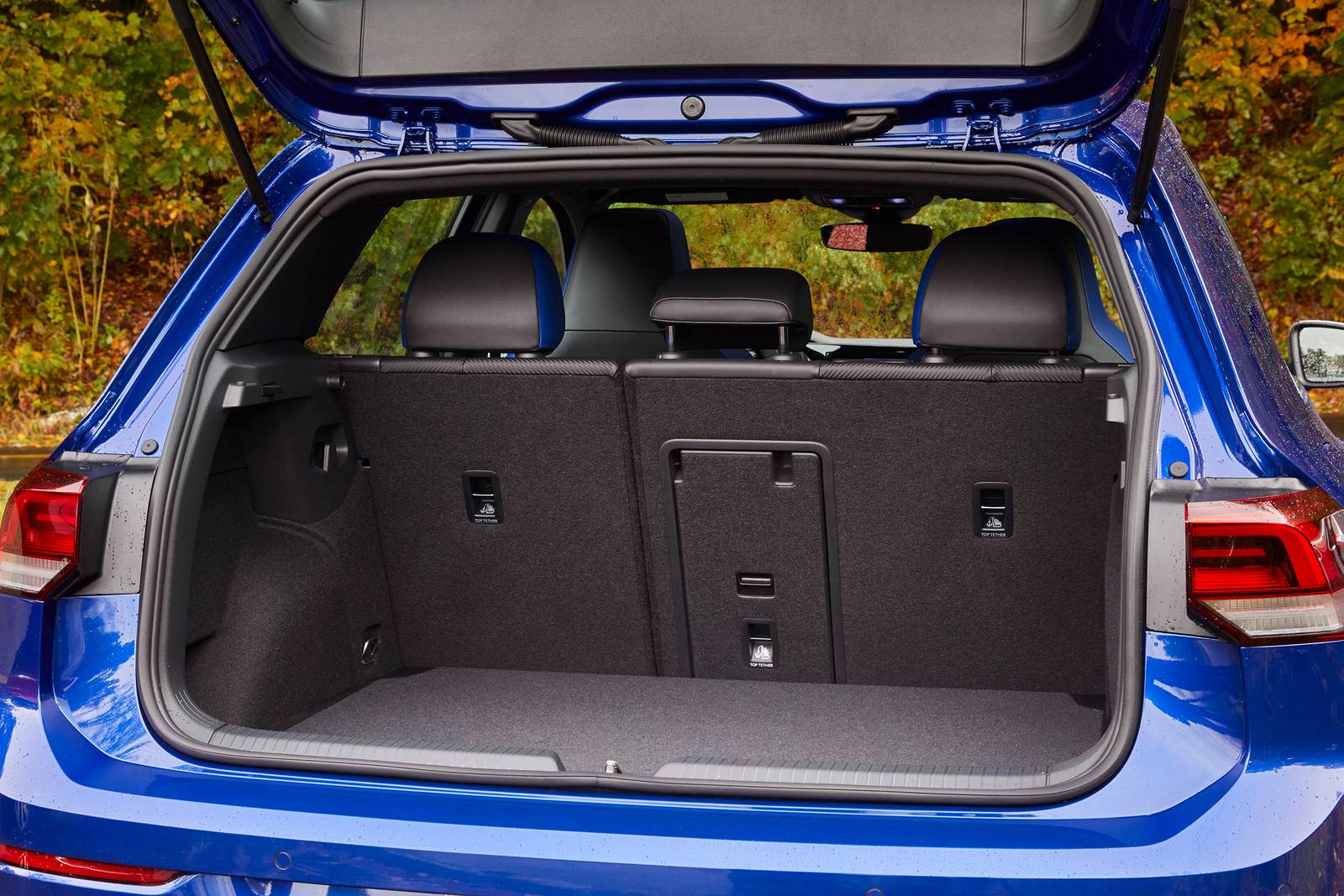 2023 Volkswagen Golf R interior CARGO