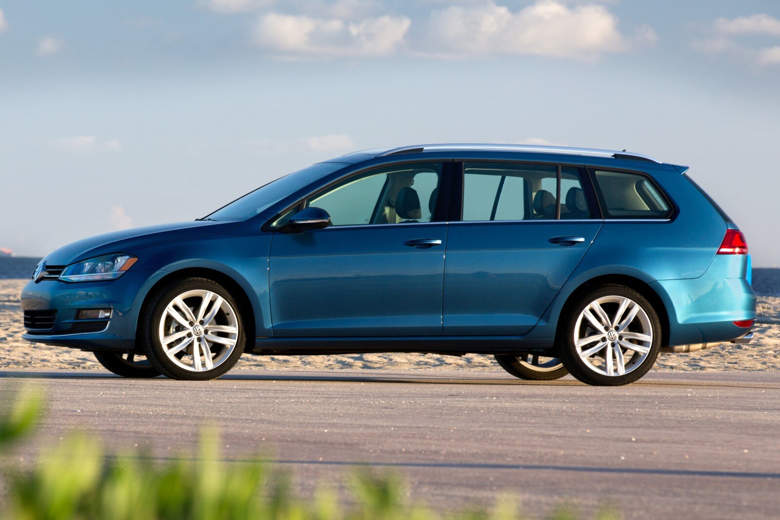 2015 Volkswagen Golf exterior FQ