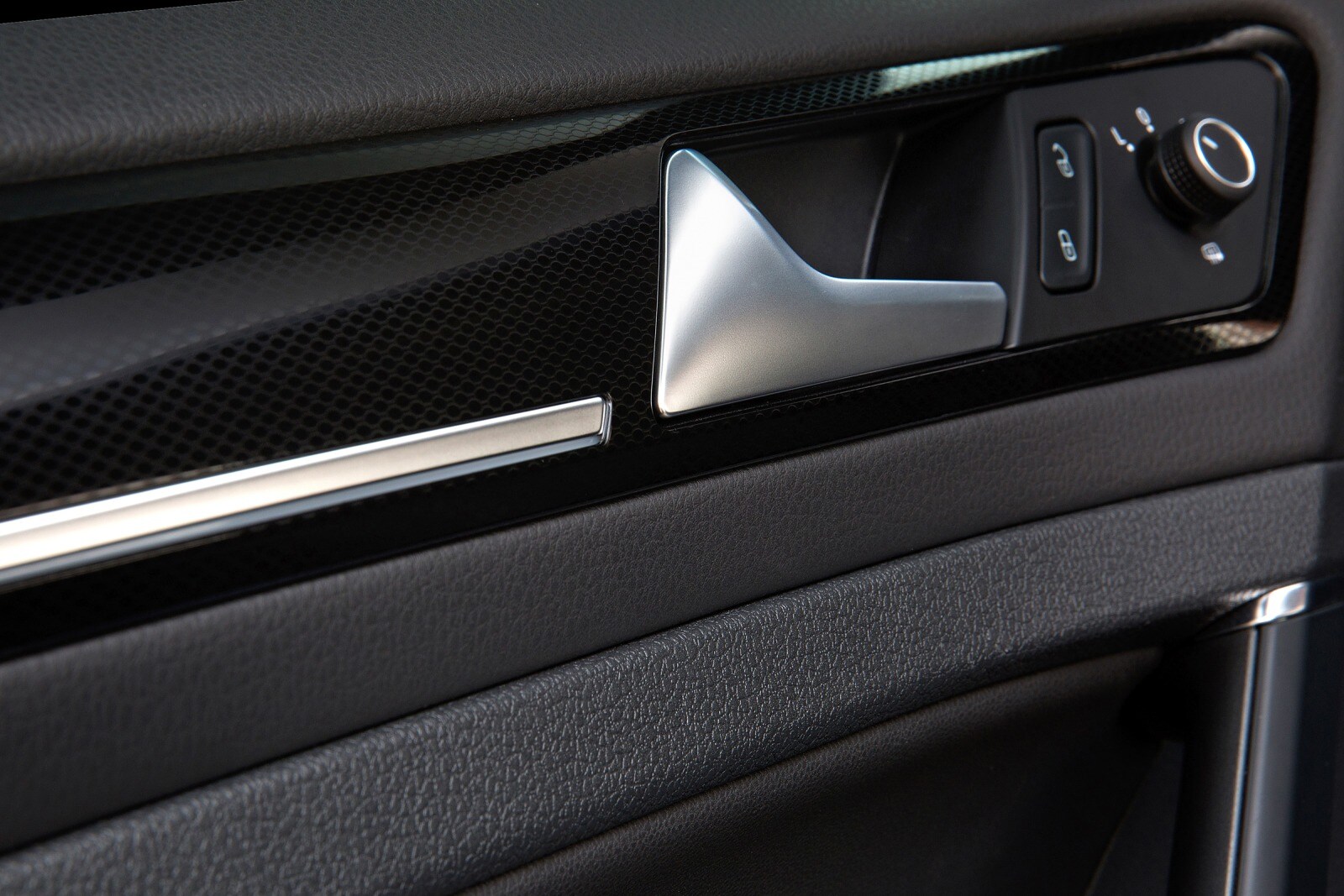 2015 Volkswagen Golf interior DETAIL