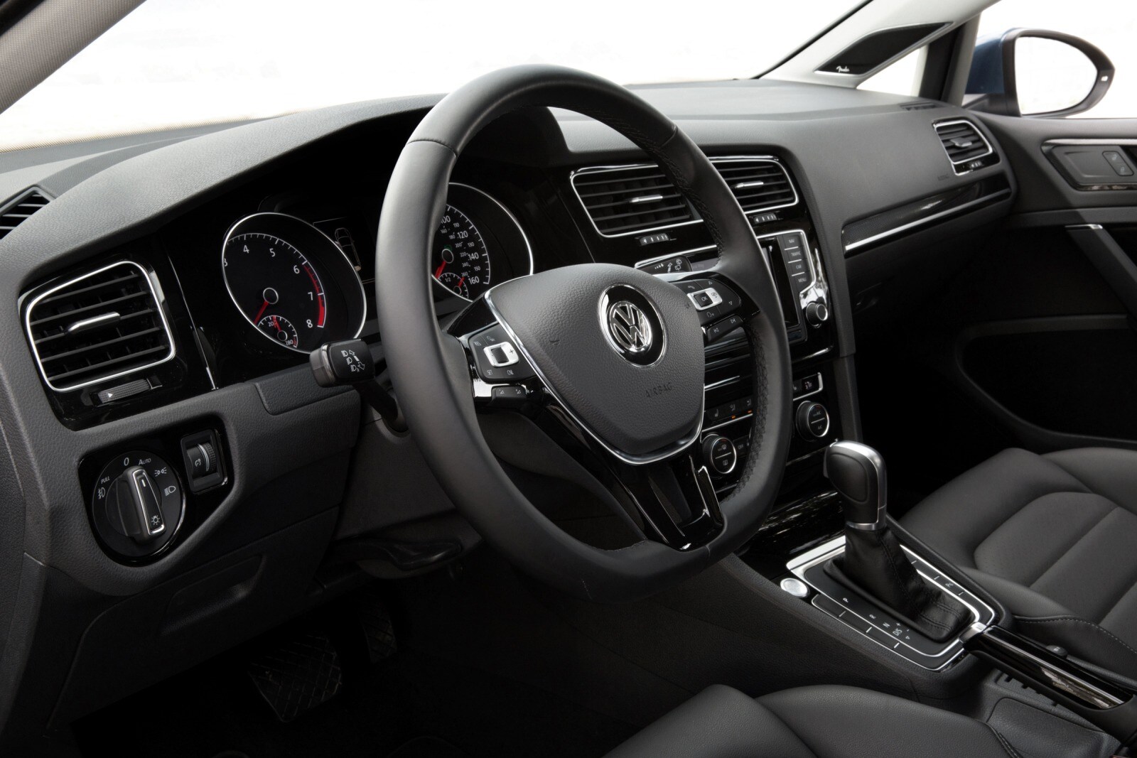 2015 Volkswagen Golf interior I