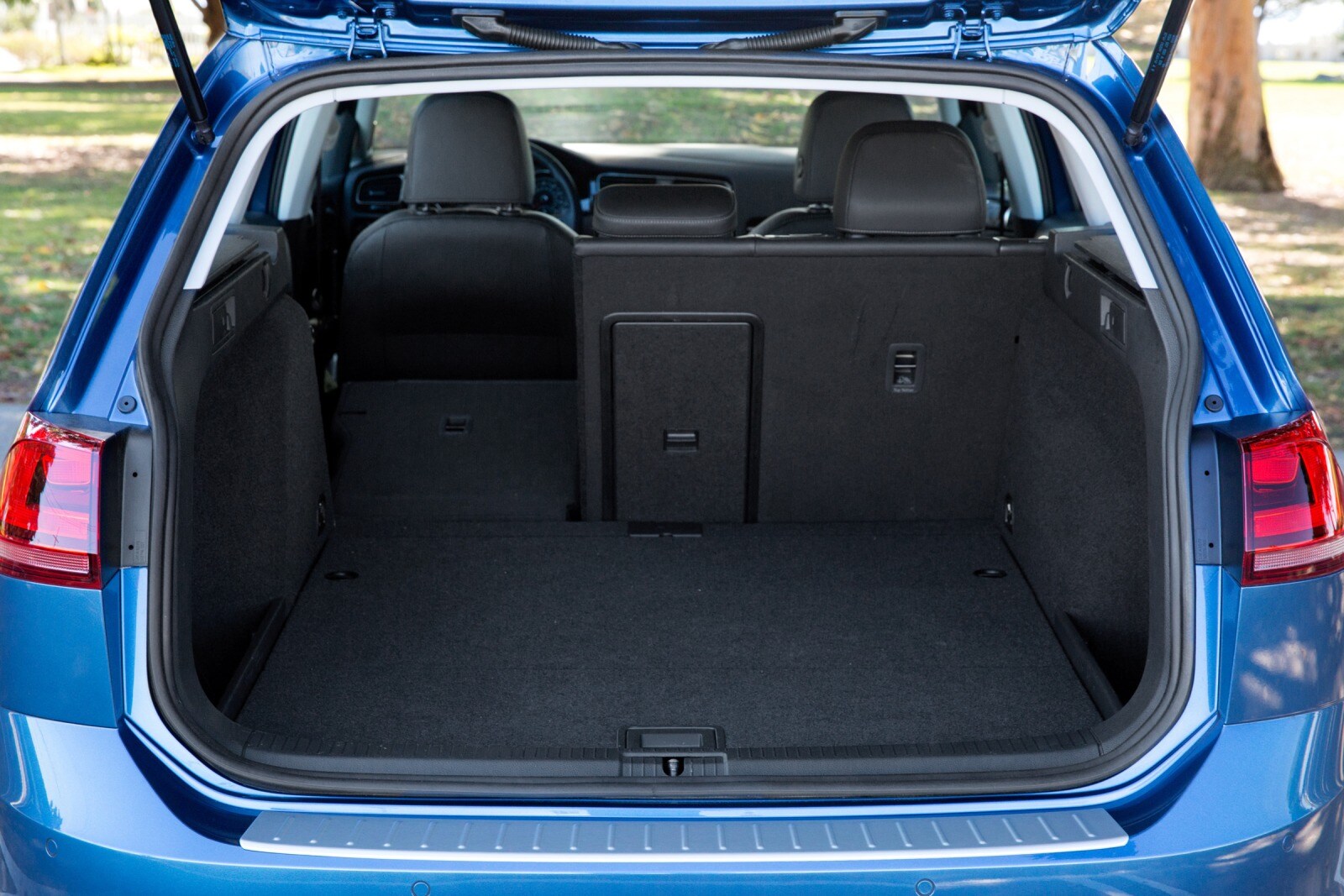 2016 Volkswagen Golf interior I