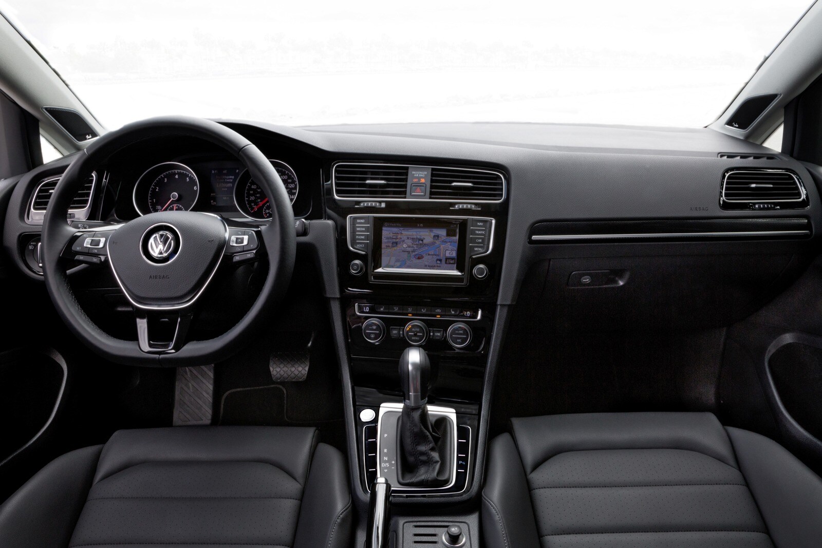 2017 Volkswagen Golf interior D