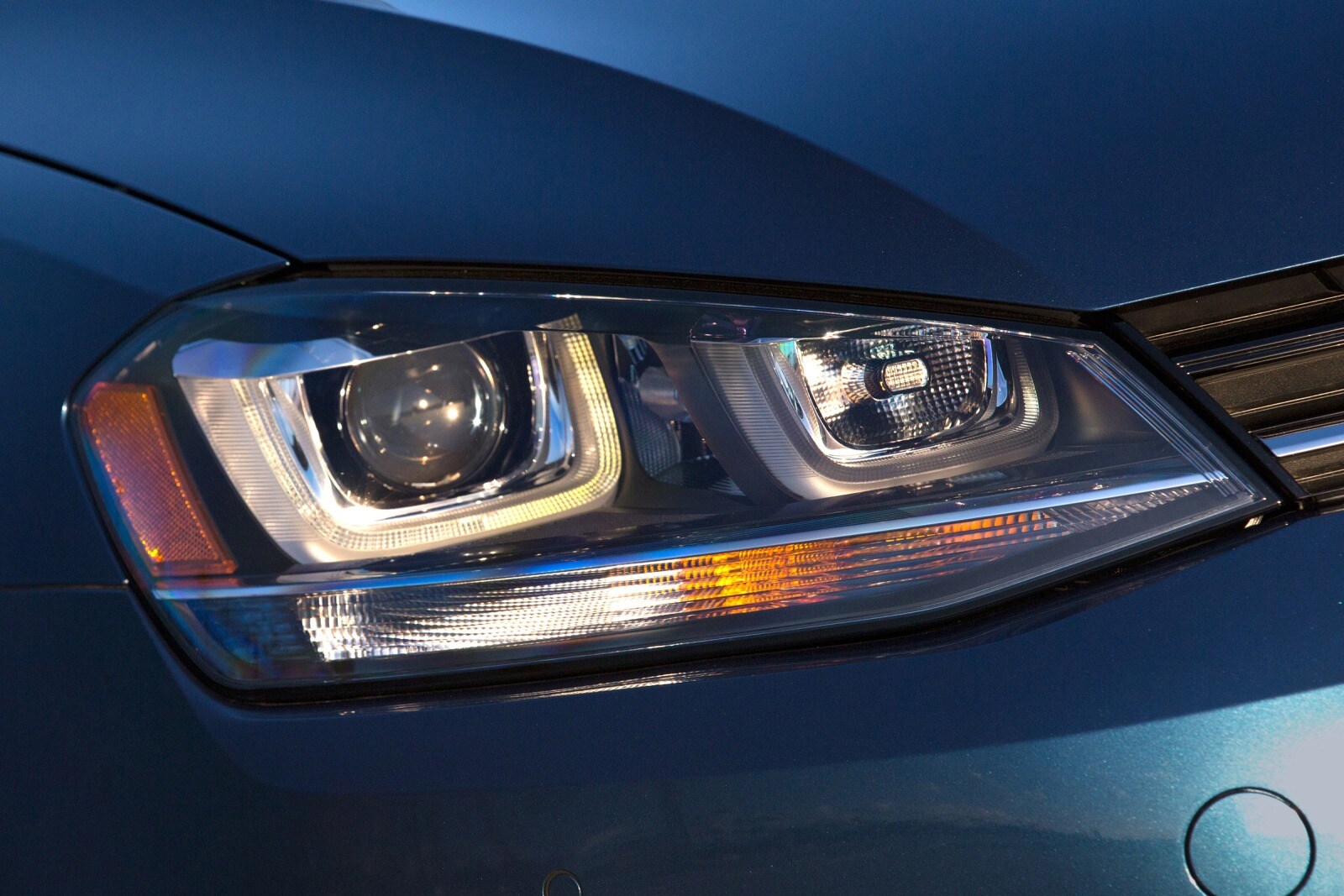 2017 Volkswagen Golf exterior EDETAIL