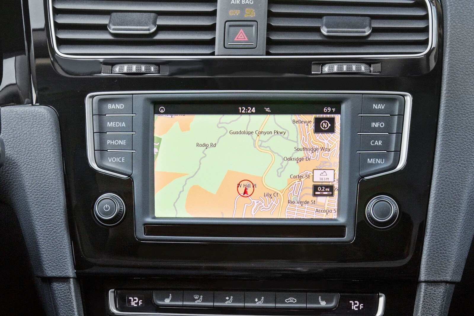 2017 Volkswagen Golf interior NAVSYS