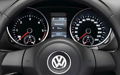 2010 Volkswagen Golf interior G
