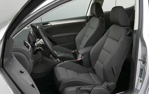 2011 Volkswagen Golf interior I