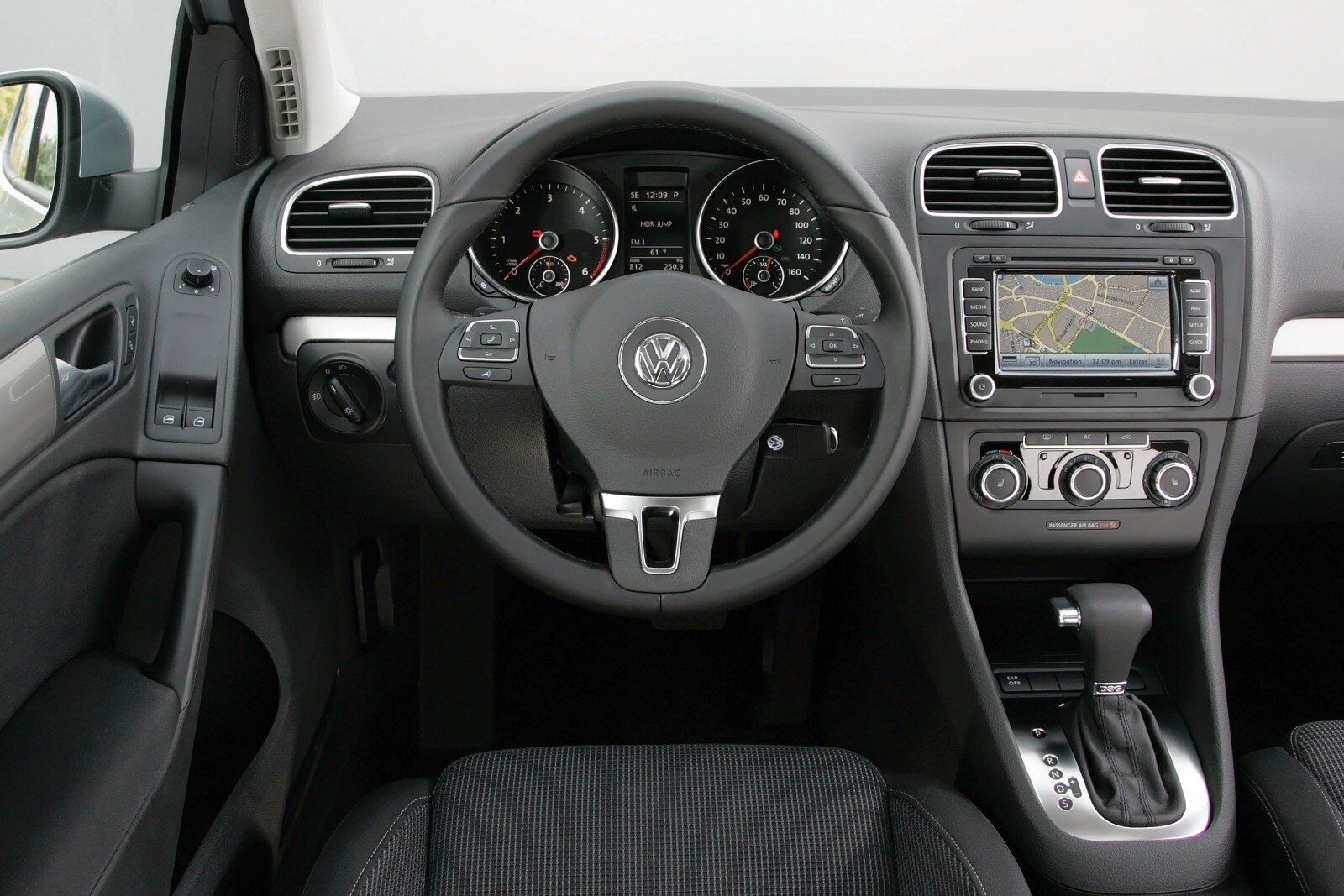 2013 Volkswagen Golf front safety D
