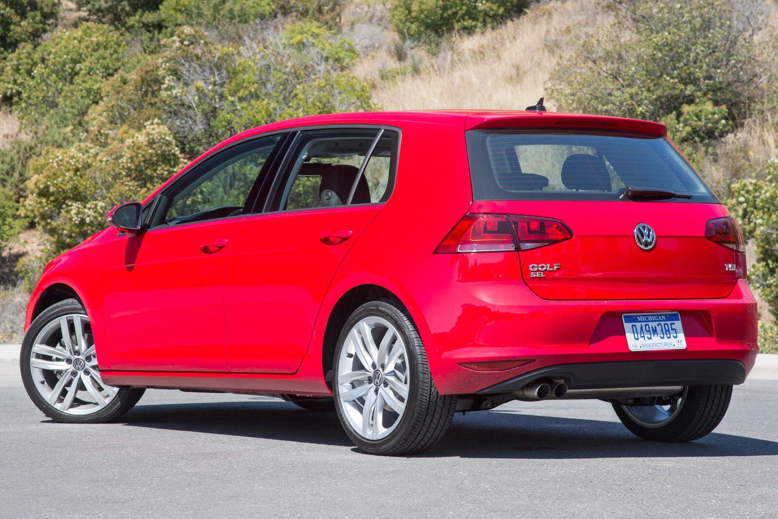 2016 Volkswagen Golf exterior FQ