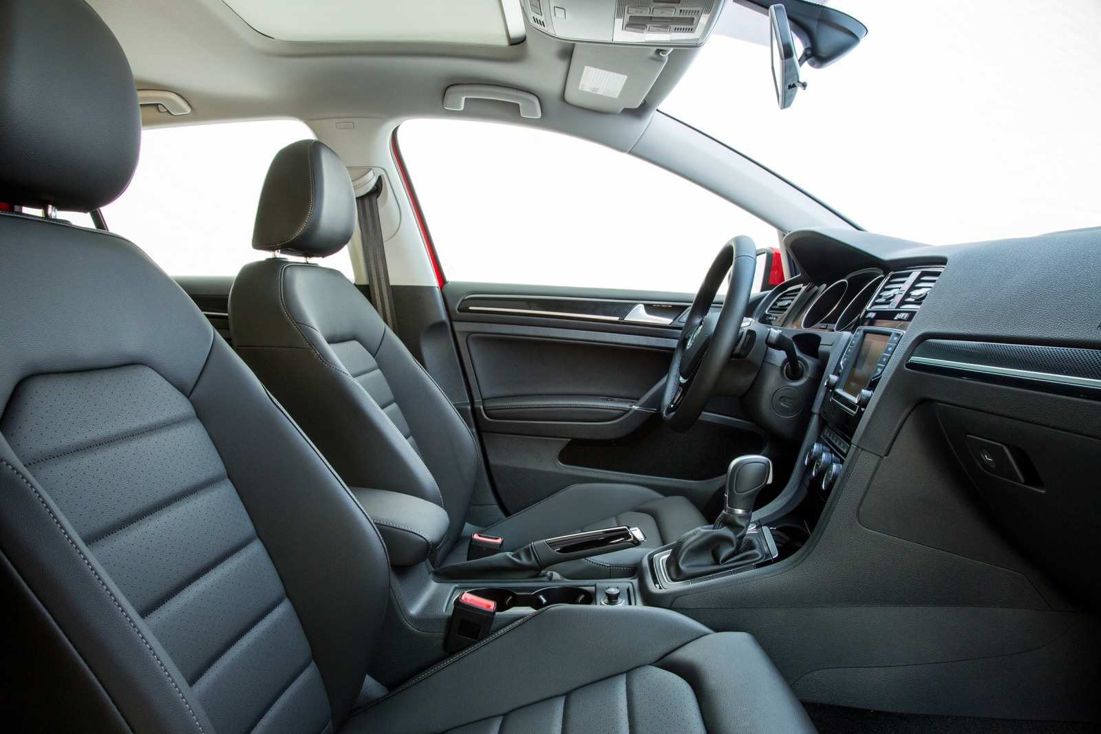 2016 Volkswagen Golf interior I