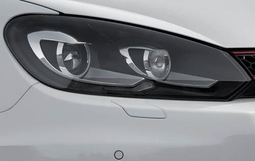 2010 Volkswagen GTI interior DETAIL