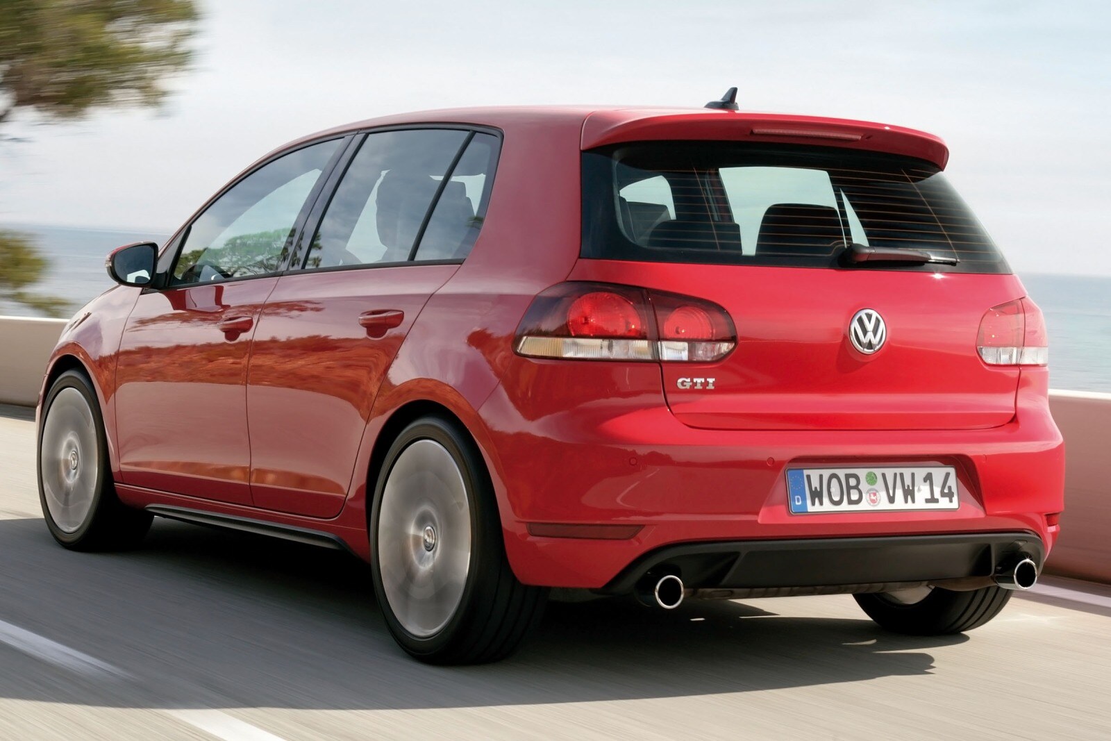 2014 Volkswagen GTI exterior FQ