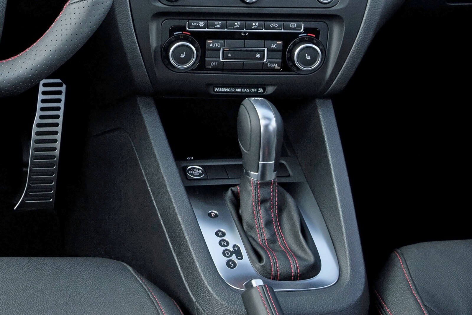 2013 Volkswagen Jetta interior SHF