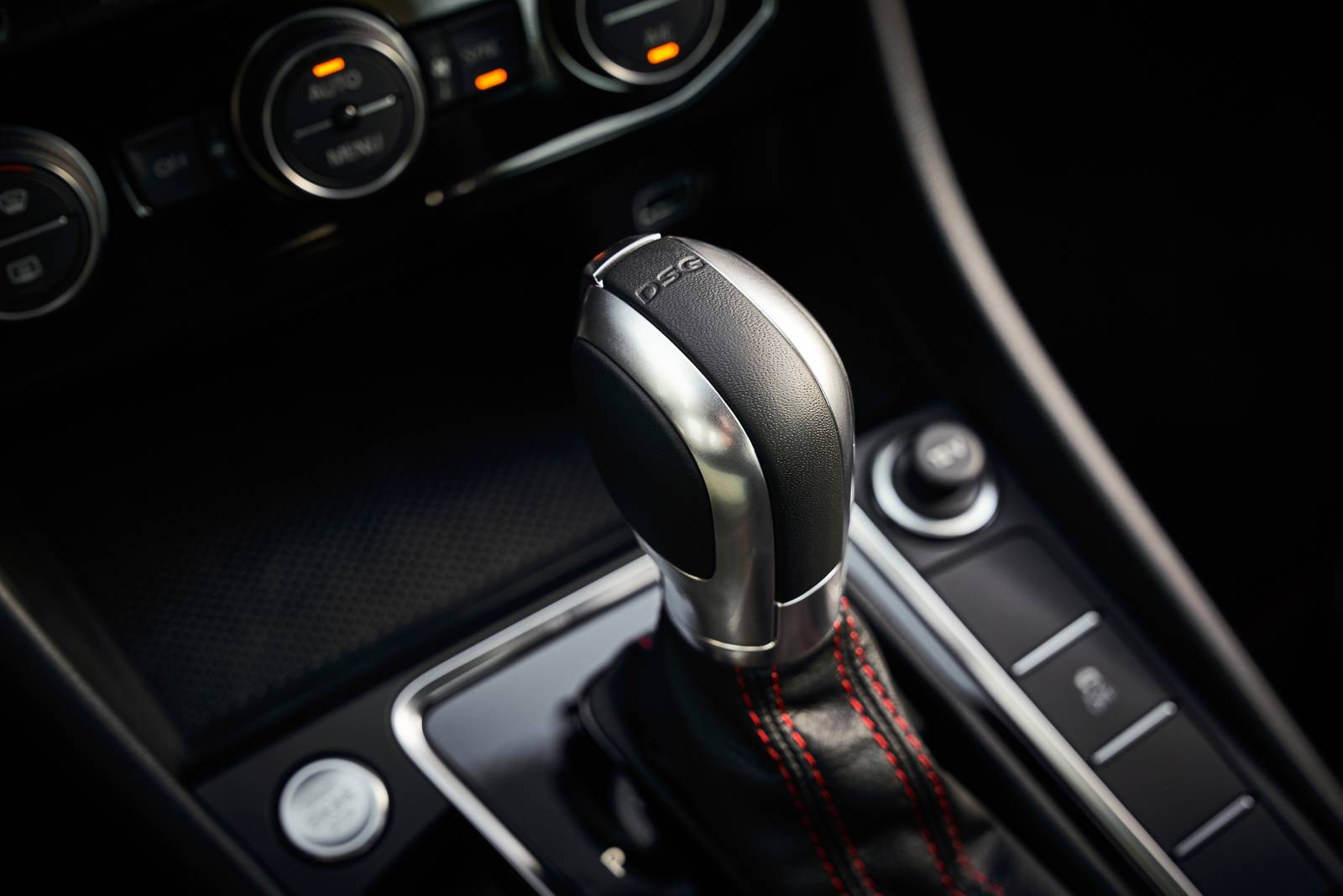 2019 Volkswagen Jetta interior SHF