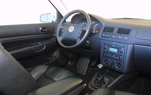2003 Volkswagen Jetta interior I