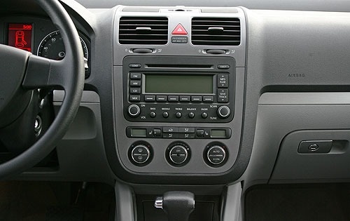 2005 Volkswagen Jetta interior CC