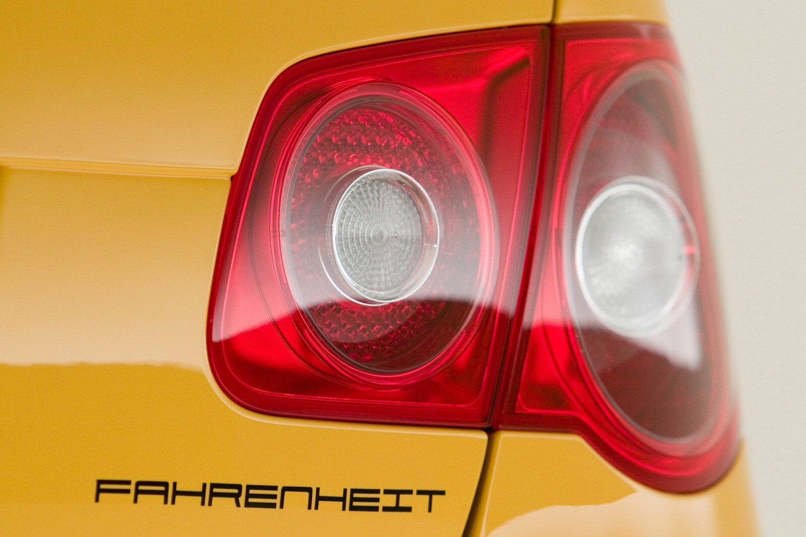 2007 Volkswagen Jetta front safety EDETAIL