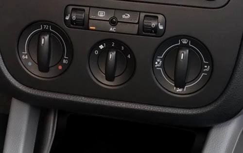 2010 Volkswagen Jetta interior CC