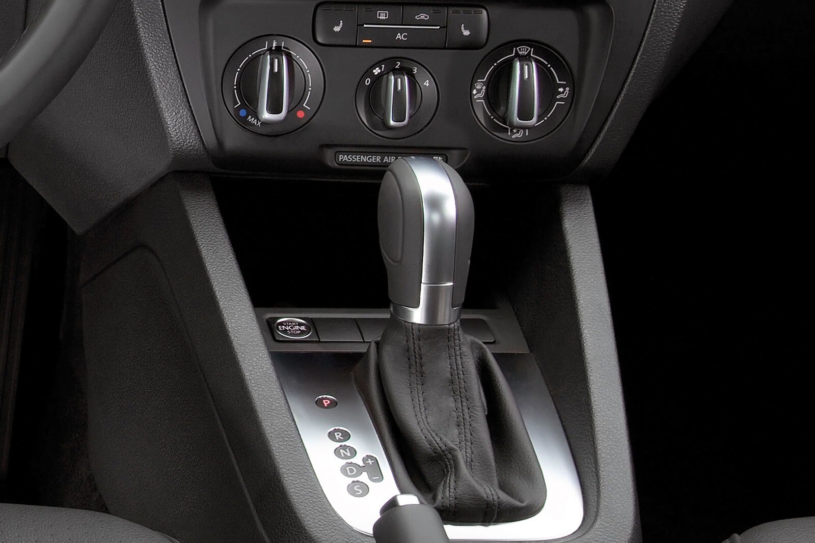 2012 Volkswagen Jetta interior SHF