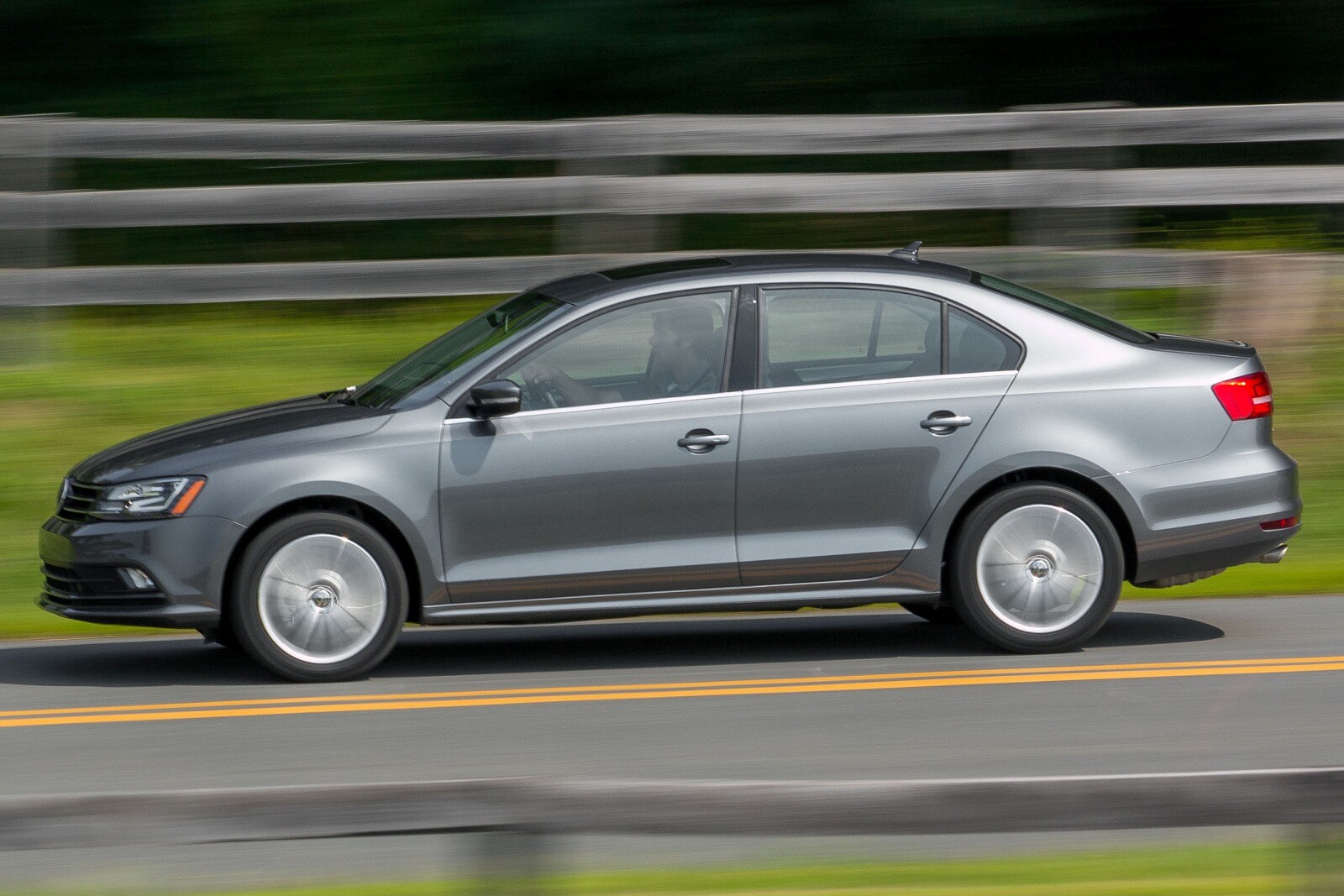 2015 Volkswagen Jetta exterior F