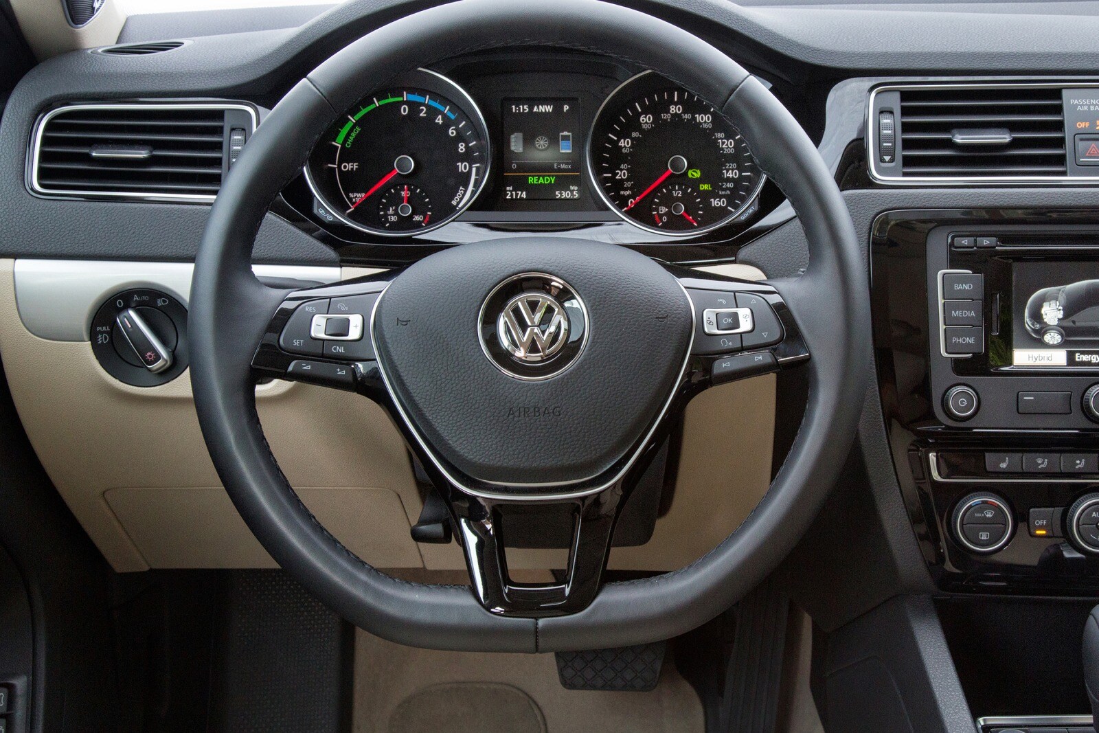 2016 Volkswagen Jetta interior SWD