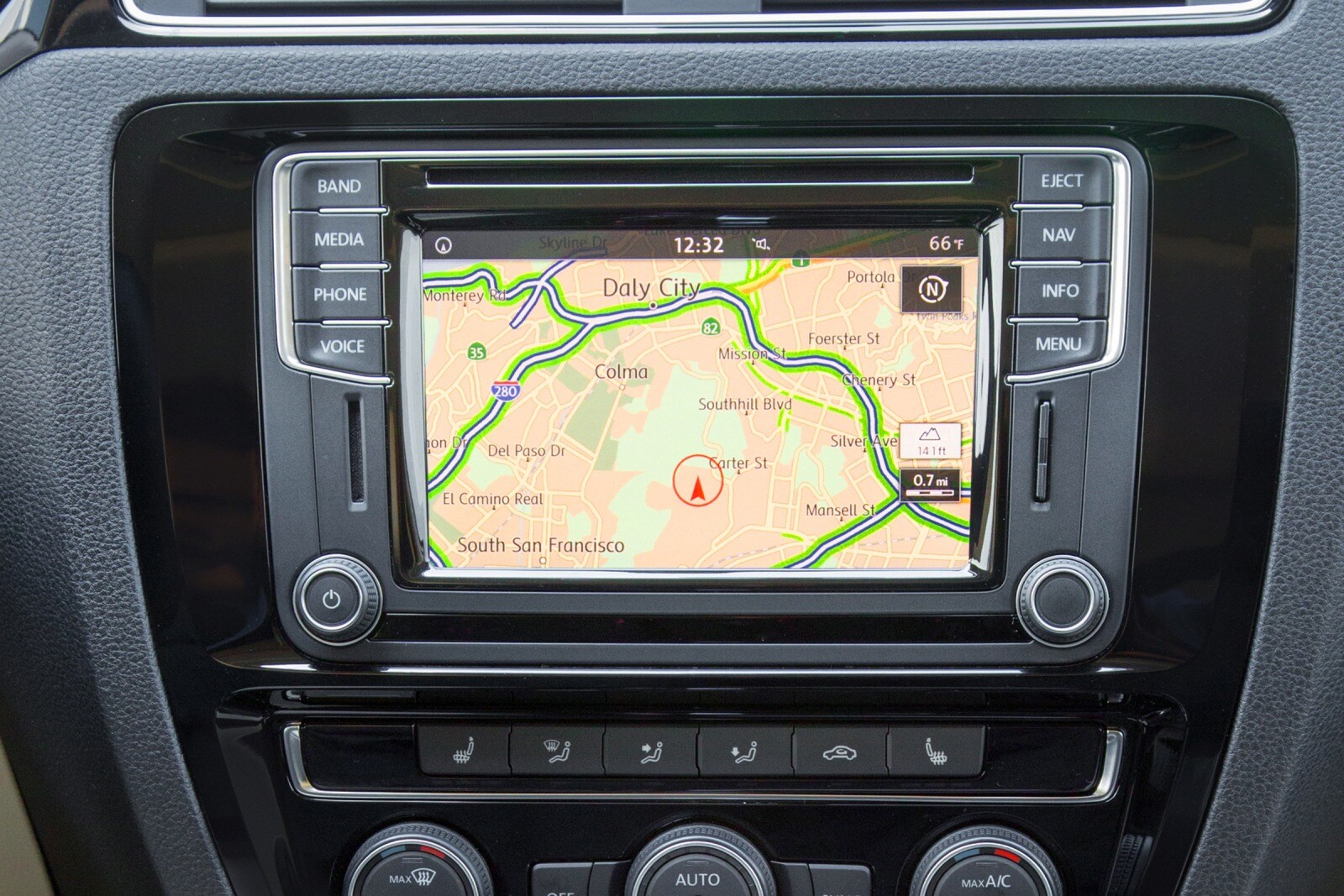 2017 Volkswagen Jetta interior NAVSYS