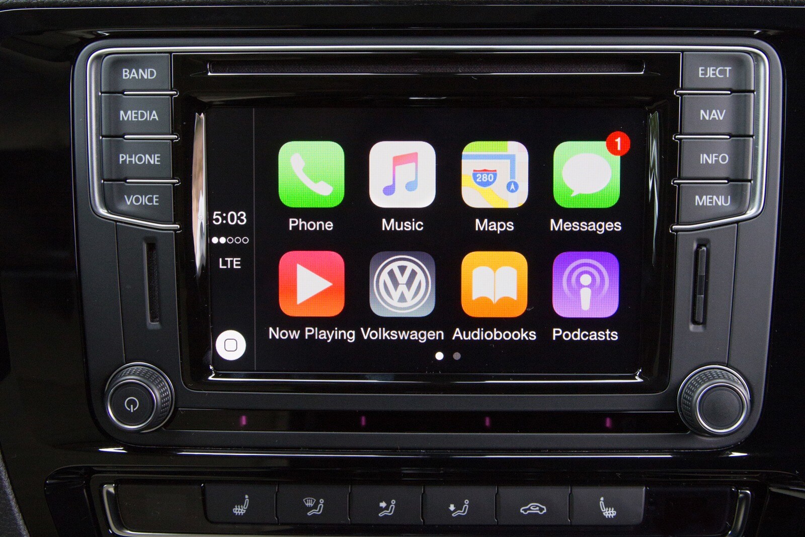 2018 Volkswagen Jetta interior CC