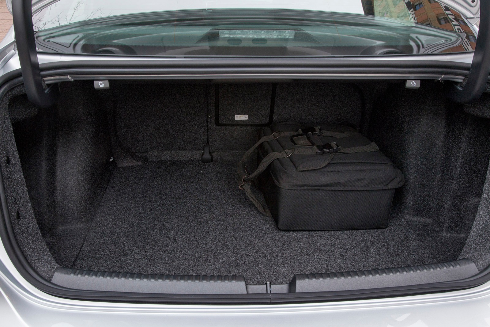 2018 Volkswagen Jetta interior CARGO