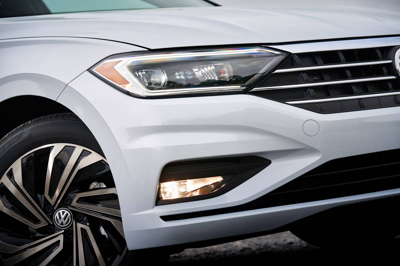 2019 Volkswagen Jetta exterior EDETAIL