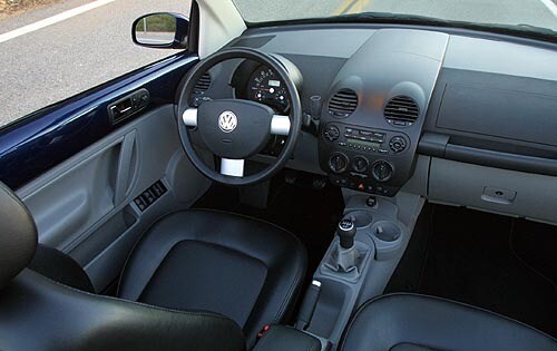 2003 Volkswagen New Beetle interior I