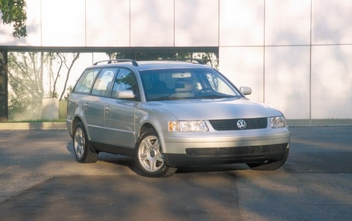 2001 Volkswagen Passat GLX V6 4Motion AWD 4dr Wagon Shown