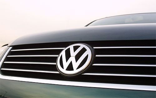 2004 Volkswagen Passat — OEM photo 4