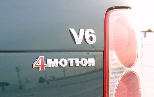 2004 Volkswagen Passat — OEM photo 5