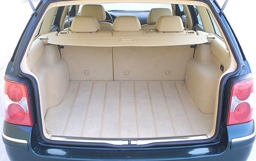 2004 Volkswagen Passat interior CARGO