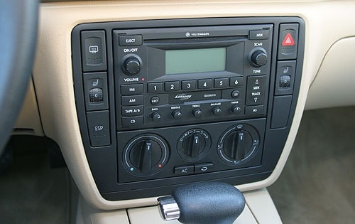 2004 Volkswagen Passat interior CC