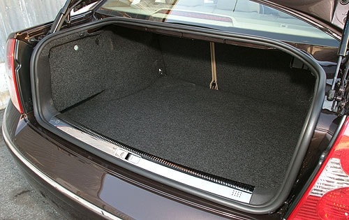 2004 Volkswagen Passat interior CARGO