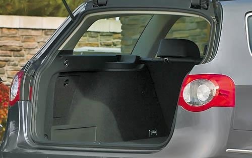 2008 Volkswagen Passat interior CARGO