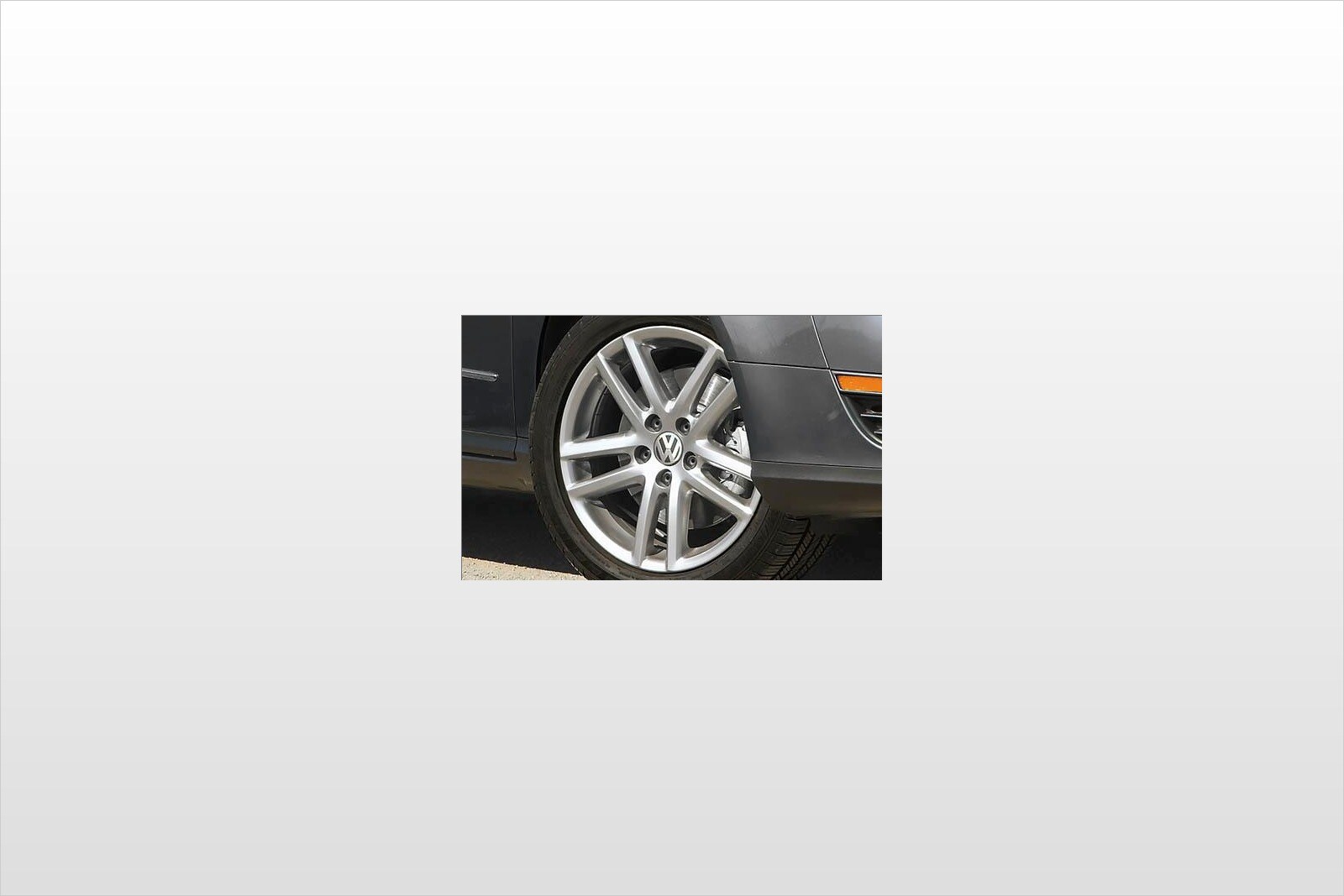 2008 Volkswagen Passat — OEM photo 3