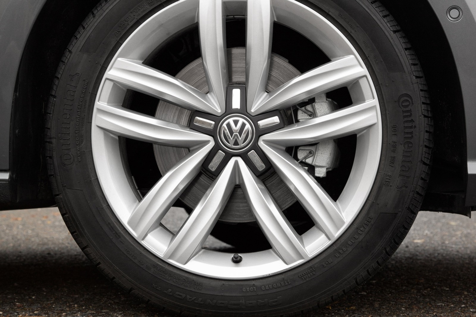 2017 Volkswagen Passat exterior W