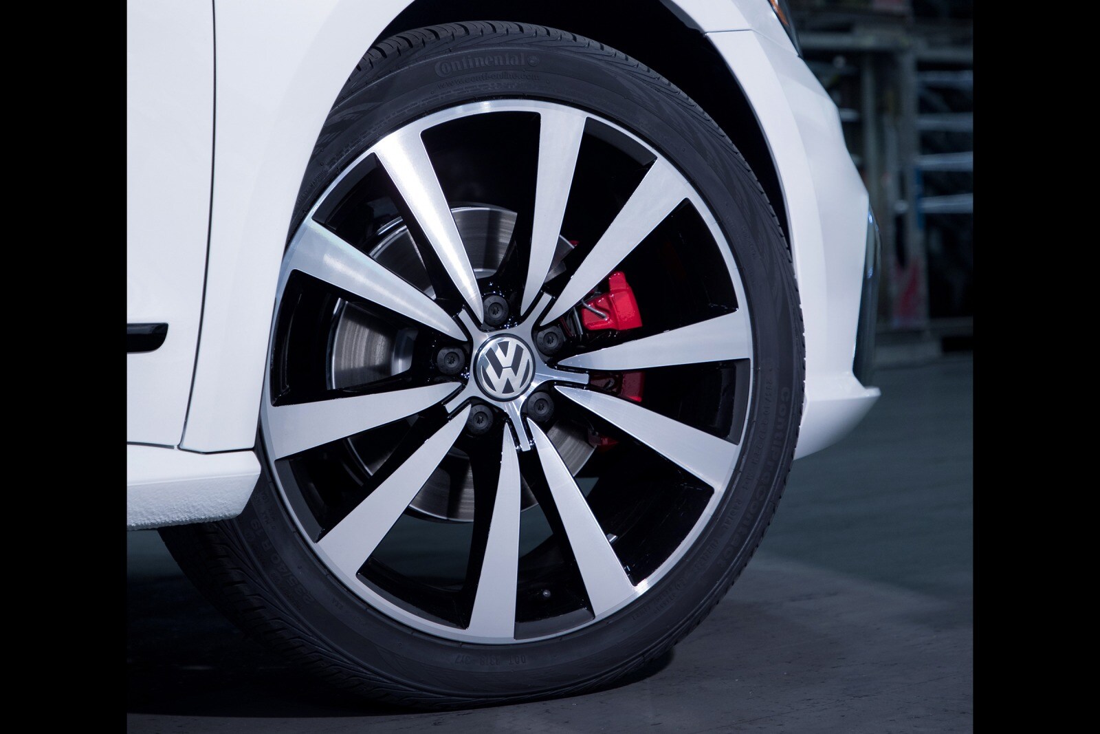 2018 Volkswagen Passat exterior W