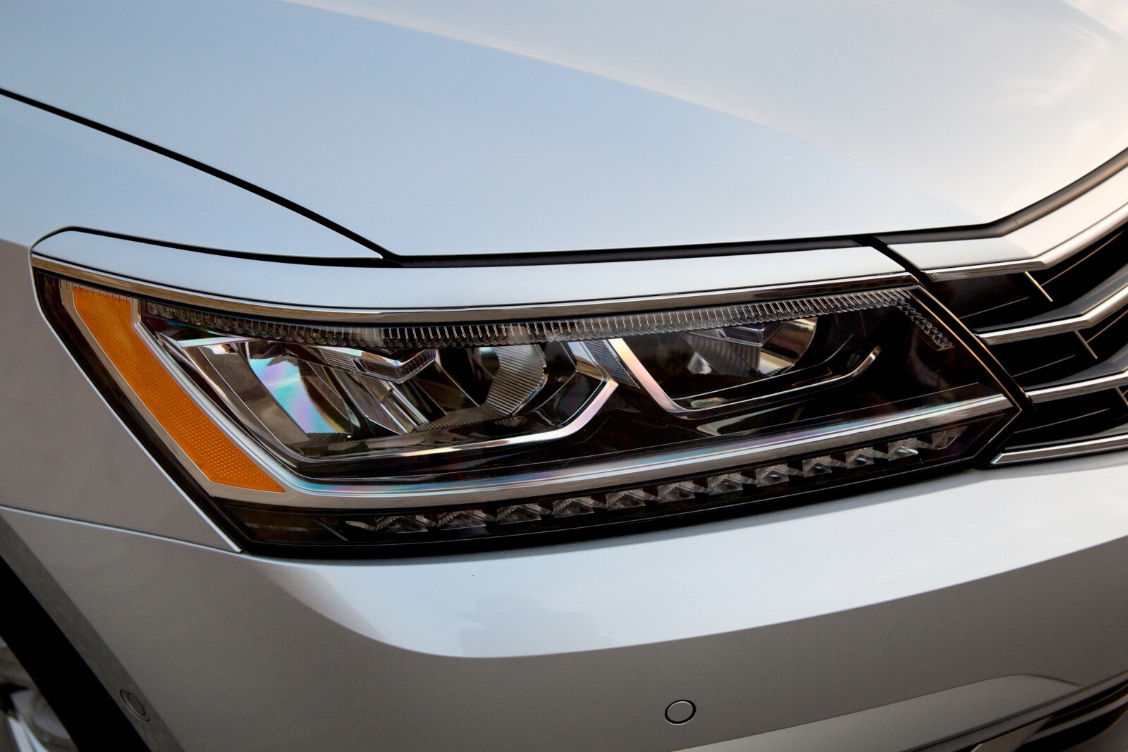 2018 Volkswagen Passat exterior EDETAIL