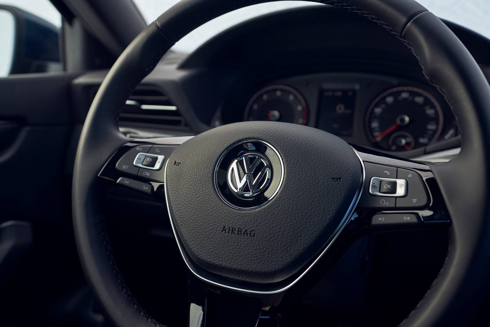 2021 Volkswagen Passat front safety DETAIL