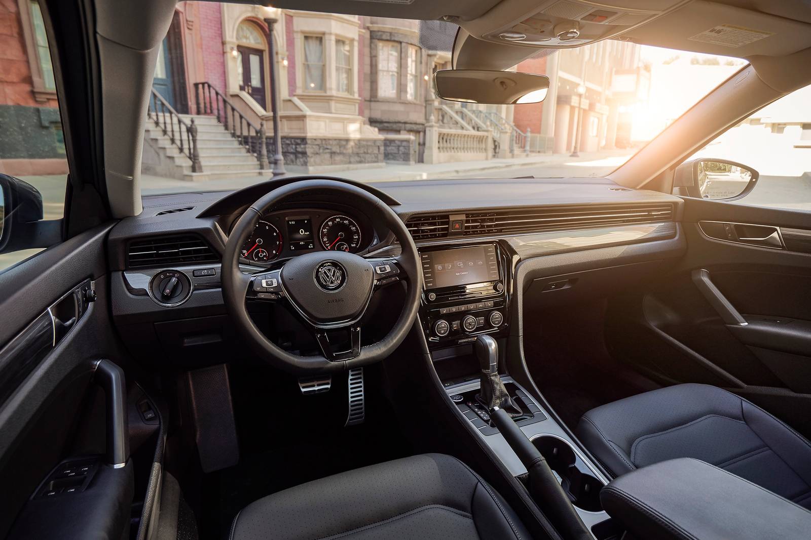 2022 Volkswagen Passat front safety D