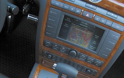 2004 Volkswagen Phaeton interior CC