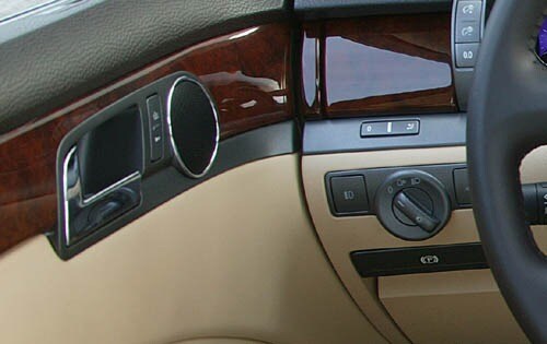 2004 Volkswagen Phaeton interior DETAIL