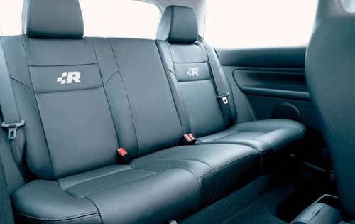 2004 Volkswagen R32 interior RI