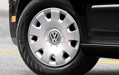 2006 Volkswagen Rabbit — OEM photo 3