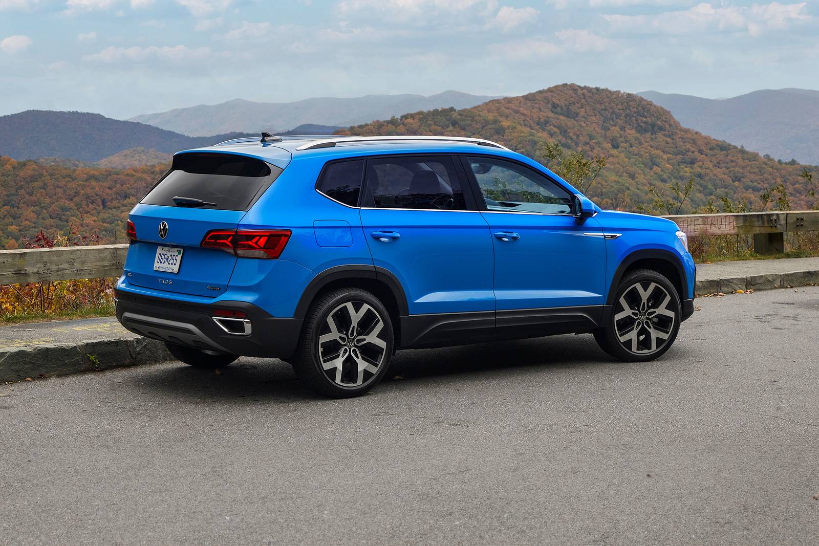 2022 Volkswagen Taos exterior F